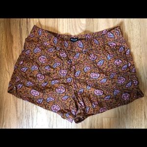 Madewell pull up shorts